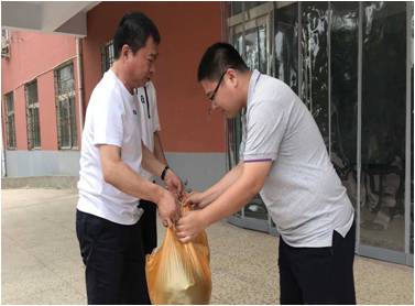 万水千山 “粽”是情，公司董事长端午节慰问工地一线职工